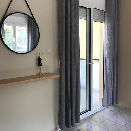 Apartment Georgia's Cozy #4