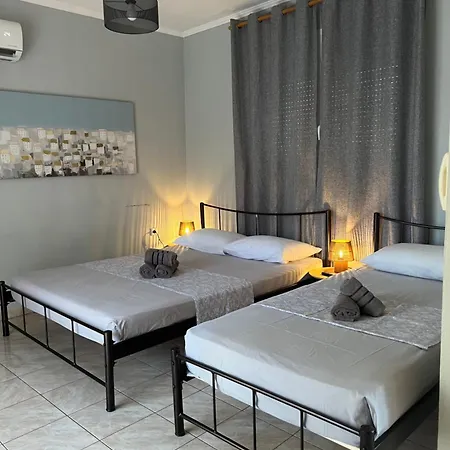 Georgia's Cozy #4 דירה *
